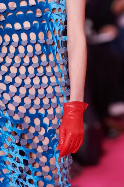 Look 3